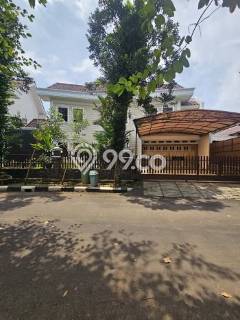Siap Huni Hunian Elit 8 Kamar di Pesanggrahan Dekat ke Mana Saja Siap Huni Hunian Elit 8 Kamar di Pesanggrahan Dekat ke Mana Saja