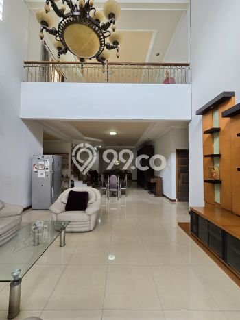 For Sale! Luxury House LT 595m2 Desain Modern di Pondok Kelapa For Sale! Luxury House LT 595m2 Desain Modern di Pondok Kelapa