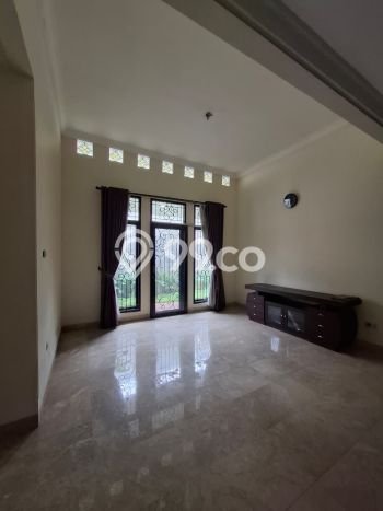 For Sale Rumah Mewah Exclusive di Ciracas, Jakarta Timur For Sale Rumah Mewah Exclusive di Ciracas, Jakarta Timur