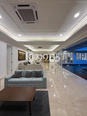Dijual Rumah Mewah Elegan Dengan View Cantik di Kemang, Jakarta Selatan Dijual Rumah Mewah Elegan Dengan View Cantik di Kemang, Jakarta Selatan