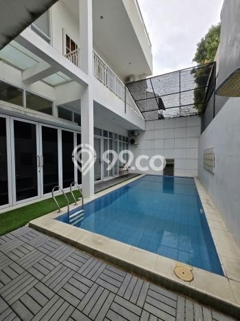 Rumah Lingkungan Nyaman di Cipinang, Jakarta Timur, LT 325m² Bangunan 600m² Rumah Lingkungan Nyaman di Cipinang, Jakarta Timur, LT 325m² Bangunan 600m²