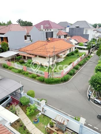 PRIME LOCATION! Rumah Berkembang di Duren Sawit, LT 571m² Bangunan 220m² PRIME LOCATION! Rumah Berkembang di Duren Sawit, LT 571m² Bangunan 220m²