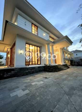 Hunian Elit LB 880m2 Siap Pakai Desain Elegan di Kemang, Jakarta Selatan Hunian Elit LB 880m2 Siap Pakai Desain Elegan di Kemang, Jakarta Selatan