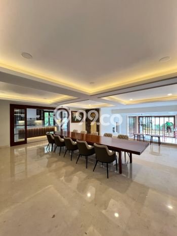 Hunian Elit LB 880m2 Siap Pakai Desain Elegan di Kemang, Jakarta Selatan Hunian Elit LB 880m2 Siap Pakai Desain Elegan di Kemang, Jakarta Selatan