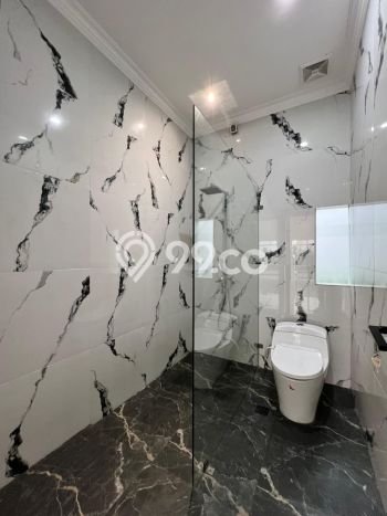 Hunian Eksklusif Siap Huni LT 515m2 di Cilandak, Jakarta Selatan Hunian Eksklusif Siap Huni LT 515m2 di Cilandak, Jakarta Selatan