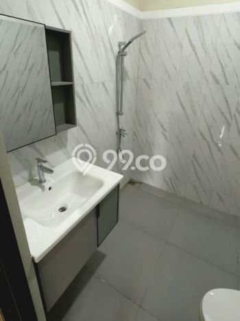 Rumah Elit Modern Tanpa Renovasi di Utan Kayu Jakarta Timur Rumah Elit Modern Tanpa Renovasi di Utan Kayu Jakarta Timur