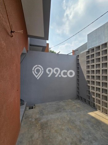 Rumah Eksklusif Dijual LT 102m2 di Duren Sawit, Jakarta Timur Rumah Eksklusif Dijual LT 102m2 di Duren Sawit, Jakarta Timur
