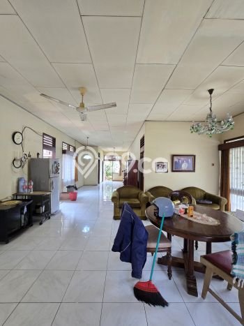PRIME LOCATION! Rumah Berkembang di Duren Sawit, LT 571m² Bangunan 220m² PRIME LOCATION! Rumah Berkembang di Duren Sawit, LT 571m² Bangunan 220m²