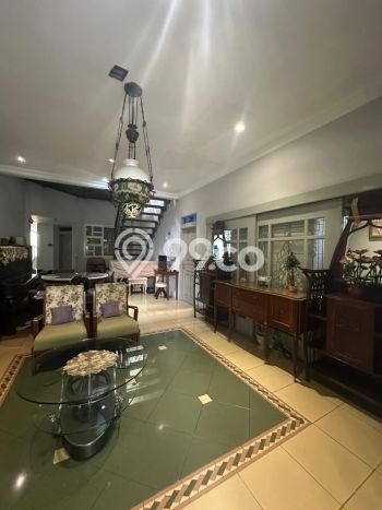 Rumah Mewah Dijual LT 388m2 di Kebayoran Baru, Jakarta Selatan Rumah Mewah Dijual LT 388m2 di Kebayoran Baru, Jakarta Selatan