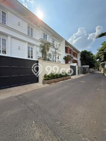 Dijual Rumah Mewah Elegan Dengan View Cantik di Kemang, Jakarta Selatan Dijual Rumah Mewah Elegan Dengan View Cantik di Kemang, Jakarta Selatan