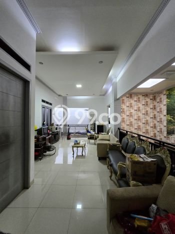Jual Rumah Mewah Elegan Dengan View Cantik di Pondok Kelapa, Jakarta Timur Jual Rumah Mewah Elegan Dengan View Cantik di Pondok Kelapa, Jakarta Timur