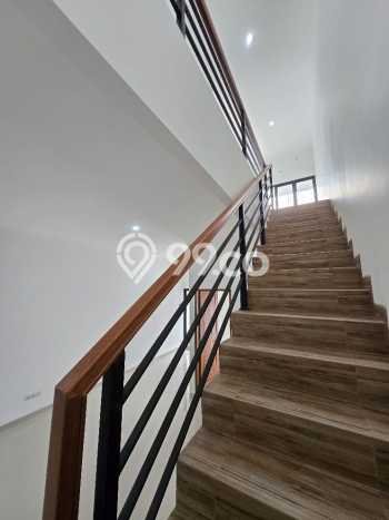 Rumah Minimalis 3 KT LT 96m2 di Pondok Kelapa Rumah Minimalis 3 KT LT 96m2 di Pondok Kelapa