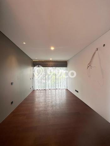 Rumah Elit LB 425m2 Siap Pakai Desain Elegan di Kemang, Jakarta Selatan Rumah Elit LB 425m2 Siap Pakai Desain Elegan di Kemang, Jakarta Selatan
