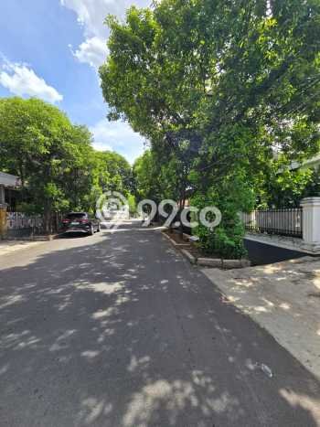 For Sale! Luxury House LT 307m2 Desain Elegan di Klender For Sale! Luxury House LT 307m2 Desain Elegan di Klender