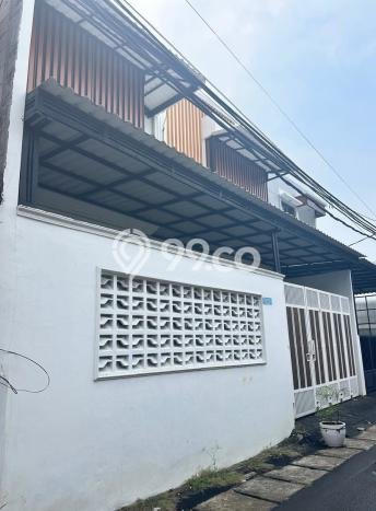 Rumah Luxury Modern Tanpa Renovasi di Rawamangun Jakarta Timur Rumah Luxury Modern Tanpa Renovasi di Rawamangun Jakarta Timur