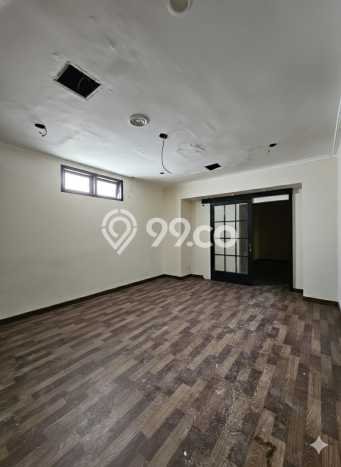 Unit Komersial Dijual di Kebayoran Baru Jakarta Selatan 500m2 Unit Komersial Dijual di Kebayoran Baru Jakarta Selatan 500m2