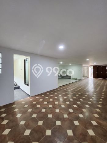 Jual Rumah Luas Elegan Dengan View Eksklusif di Ragunan, Jakarta Selatan Jual Rumah Luas Elegan Dengan View Eksklusif di Ragunan, Jakarta Selatan