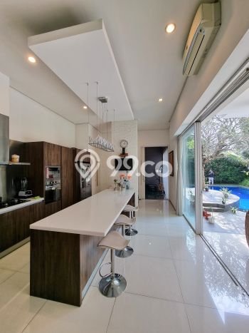 Rumah Elit Modern Tanpa Renovasi di Kemang Jakarta Selatan Rumah Elit Modern Tanpa Renovasi di Kemang Jakarta Selatan