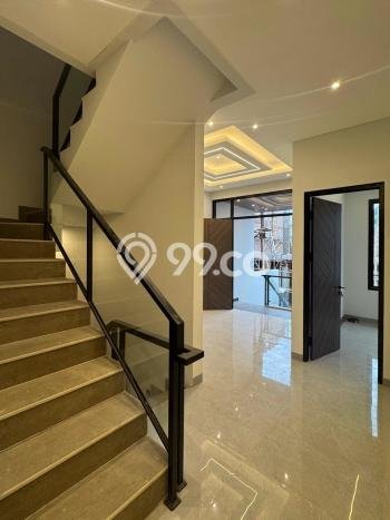 For Sale Rumah Elit Exclusive di Jagakarsa, Jakarta Selatan For Sale Rumah Elit Exclusive di Jagakarsa, Jakarta Selatan