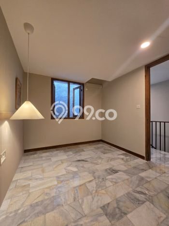 Rumah Elit Modern Tanpa Renovasi di Cipinang Jakarta Timur Rumah Elit Modern Tanpa Renovasi di Cipinang Jakarta Timur