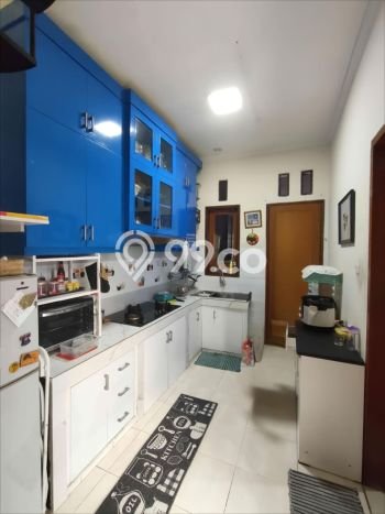 Ready to Use! Premium House LT 198m2 Desain Modern di Jatiwaringin Ready to Use! Premium House LT 198m2 Desain Modern di Jatiwaringin