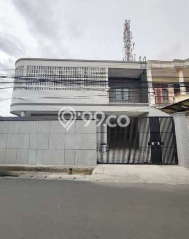 Rumah Elit Modern Tanpa Renovasi di Utan Kayu Jakarta Timur Rumah Elit Modern Tanpa Renovasi di Utan Kayu Jakarta Timur