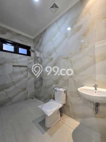 Jual Rumah Mewah Elegan Dengan View Cantik di Pondok Bambu, Jakarta Timur Jual Rumah Mewah Elegan Dengan View Cantik di Pondok Bambu, Jakarta Timur