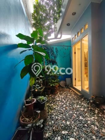 Jual Rumah Luas Elegan Dengan View Eksklusif di Bambu Apus, Jakarta Timur Jual Rumah Luas Elegan Dengan View Eksklusif di Bambu Apus, Jakarta Timur