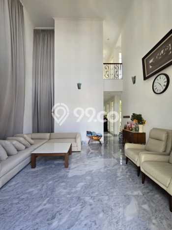 Rumah Mewah LB 650m2 Siap Pakai Desain Elegan di Condet, Jakarta Timur Rumah Mewah LB 650m2 Siap Pakai Desain Elegan di Condet, Jakarta Timur