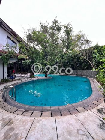 Rumah Luxury Modern Tanpa Renovasi di Kemang Jakarta Selatan Rumah Luxury Modern Tanpa Renovasi di Kemang Jakarta Selatan