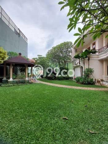 Siap Huni Rumah Mewah 5 Kamar di Cilandak Dekat ke Mana Pun Siap Huni Rumah Mewah 5 Kamar di Cilandak Dekat ke Mana Pun