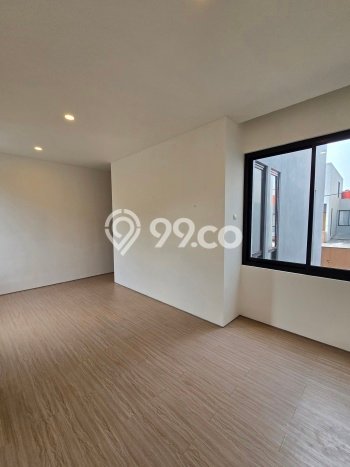 Rumah Eksklusif Dijual LT 102m2 di Duren Sawit, Jakarta Timur Rumah Eksklusif Dijual LT 102m2 di Duren Sawit, Jakarta Timur