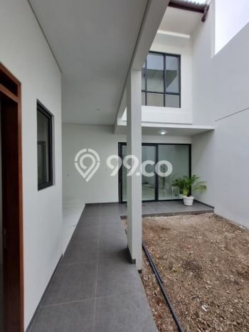 Rumah Luxury Modern Tanpa Renovasi di Mekar Wangi Bandung Rumah Luxury Modern Tanpa Renovasi di Mekar Wangi Bandung