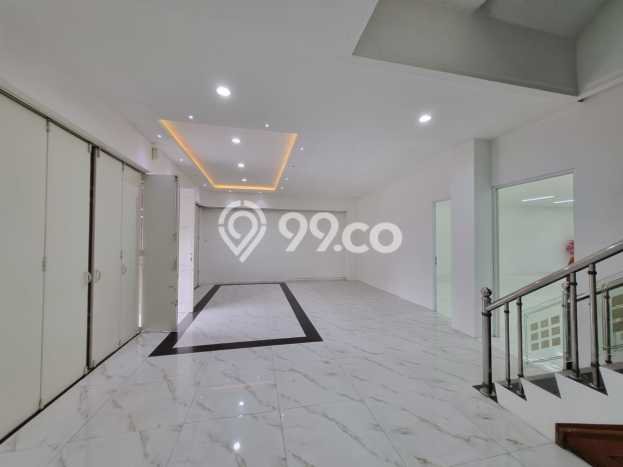 Disewakan Kantor di Lengkong Bandung LT 328m2, LB 1082m2 Disewakan Kantor di Lengkong Bandung LT 328m2, LB 1082m2