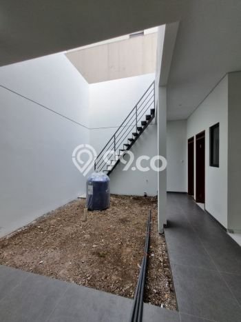 Rumah Luxury Modern Tanpa Renovasi di Mekar Wangi Bandung Rumah Luxury Modern Tanpa Renovasi di Mekar Wangi Bandung