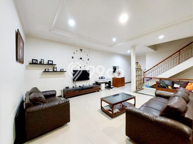 Dijual! Ruko di Tegalega Bandung LT 161m2 / LB 480m2 Kawasan Bisnis Dijual! Ruko di Tegalega Bandung LT 161m2 / LB 480m2 Kawasan Bisnis