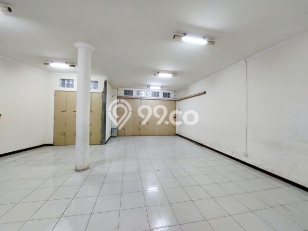 Dijual! Ruko di Tegalega Bandung LT 161m2 / LB 480m2 Kawasan Bisnis Dijual! Ruko di Tegalega Bandung LT 161m2 / LB 480m2 Kawasan Bisnis