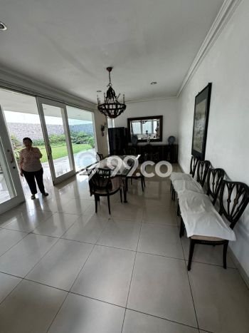 Ready to Use! Premium House LT 1200m2 Desain Elegan di Dago Ready to Use! Premium House LT 1200m2 Desain Elegan di Dago
