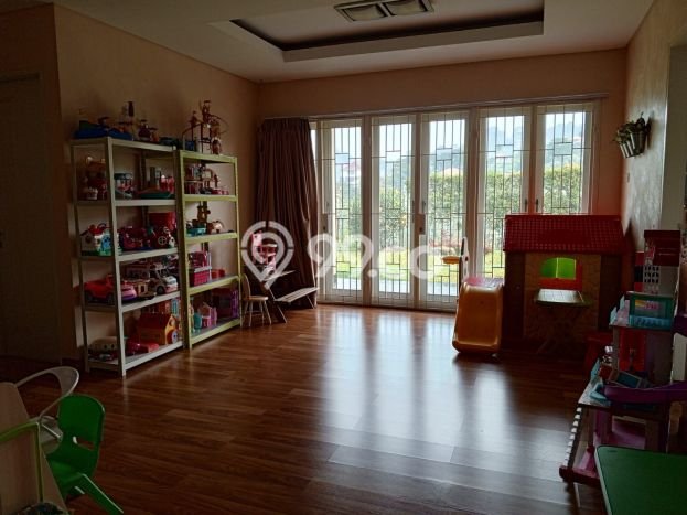 Rumah Luxury Modern Siap Huni di Dago Pakar Bandung Rumah Luxury Modern Siap Huni di Dago Pakar Bandung