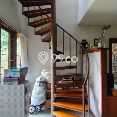 Rumah Elit Modern Tanpa Renovasi di Dago Bandung Rumah Elit Modern Tanpa Renovasi di Dago Bandung