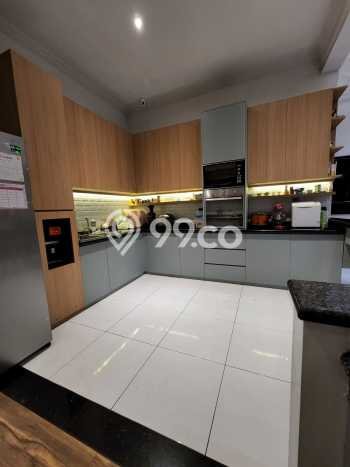 Siap Huni Hunian Elit 4 Kamar di Regol Dekat ke Mana Saja Siap Huni Hunian Elit 4 Kamar di Regol Dekat ke Mana Saja