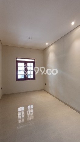 Disewakan! Rumah 2 Kamar Tidur &
2 Kamar Mandi di Taman Holis Indah, Bandung Disewakan! Rumah 2 Kamar Tidur &
2 Kamar Mandi di Taman Holis Indah, Bandung