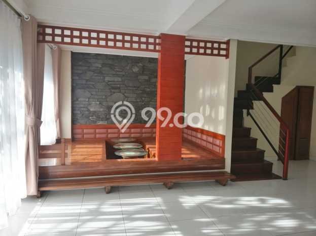 Rumah Luxury Modern Tanpa Renovasi di Setiabudi Bandung Rumah Luxury Modern Tanpa Renovasi di Setiabudi Bandung