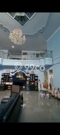 Rumah Luxury Modern Tanpa Renovasi di Moch Toha Bandung Rumah Luxury Modern Tanpa Renovasi di Moch Toha Bandung
