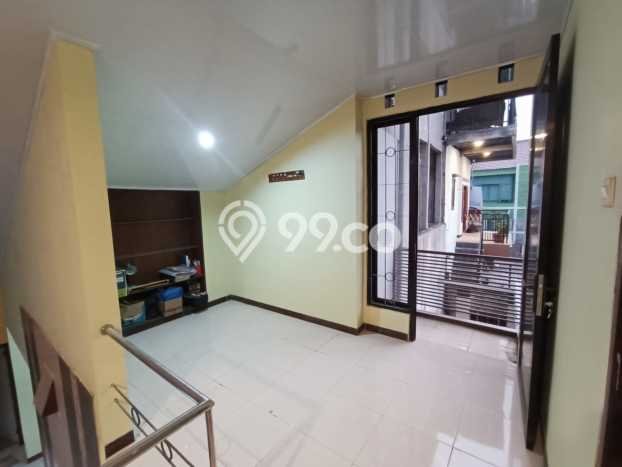 Dijual Rumah 5 Kamar Lokasi Ideal Bagus dan Strategis di Andir Dijual Rumah 5 Kamar Lokasi Ideal Bagus dan Strategis di Andir