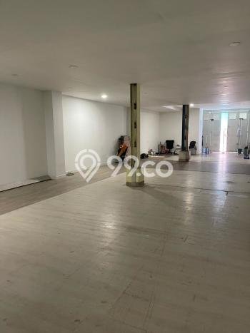 Disewakan Kantor di Kawasan Ramai Pasir Kaliki Luas 1570m2 Disewakan Kantor di Kawasan Ramai Pasir Kaliki Luas 1570m2
