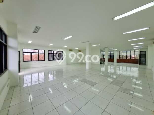Disewakan Kantor di Lengkong Bandung LT 328m2, LB 1082m2 Disewakan Kantor di Lengkong Bandung LT 328m2, LB 1082m2