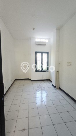 Ruko disewakan lokasi strategis Regol Bandung 230m2 Ruko disewakan lokasi strategis Regol Bandung 230m2