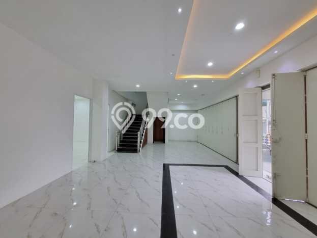 Disewakan Kantor di Lengkong Bandung LT 328m2, LB 1082m2 Disewakan Kantor di Lengkong Bandung LT 328m2, LB 1082m2