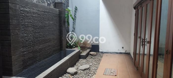 Hunian Elit LB 450m2 Siap Pakai Desain Elegan di Setiabudi, Bandung Hunian Elit LB 450m2 Siap Pakai Desain Elegan di Setiabudi, Bandung